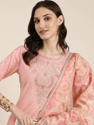 women's round neck geometric foil print pink straight kurta and trouser with dupatta 1