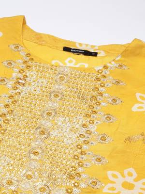 women's round neck floral batik yellow straight kurta and trouser with dupatta 3