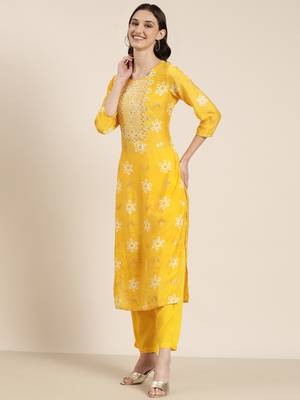 women's round neck floral batik yellow straight kurta and trouser with dupatta 4