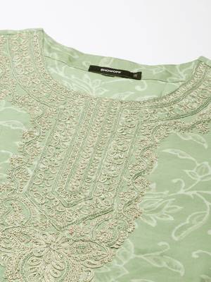 women's round neck floral zari green straight kurti and sharara with dupatta 3