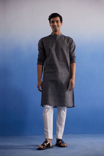 Men'S Black And White Pure Cotton Kurta Pyjama Set