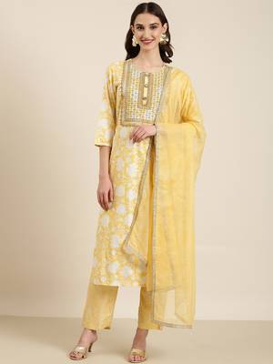 women's round neck floral foil print yellow straight kurta and trouser with dupatta 2