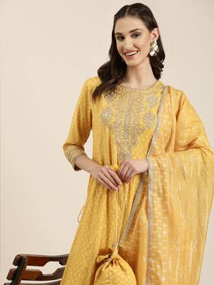 women's round neck geometric foil print yellow straight kurta and trouser with dupatta 1