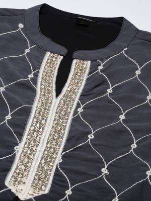 women's mandarin collar solid ombre grey straight kurta and trouser 3