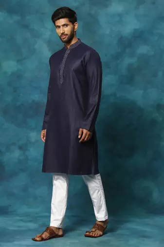 Men'S Navy And White Cotton Blend Kurta Pyjama Set