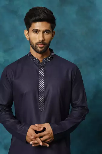 Men'S Navy And White Cotton Blend Kurta Pyjama Set