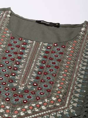 women's round neck solid zari olive straight kurta and trouser with dupatta 3