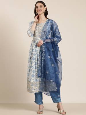 women's round neck floral zari cream a-line kurta and trouser with dupatta 2