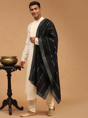 Cream Viscose Blend Kurta Pyjama Set With Dupatta 2