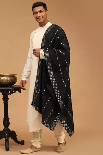 Cream Viscose Blend Kurta Pyjama Set With Dupatta
