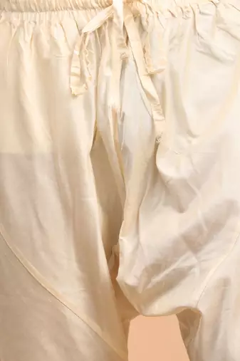 Cream Viscose Blend Kurta Pyjama Set With Dupatta