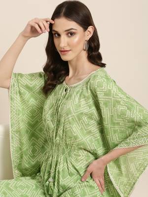 women's tie-up neck bandhani green kaftan kurta and trouser 1