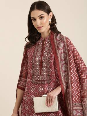 women's mandarin collar ethnic motifs maroon straight kurta and trouser with dupatta 1