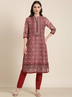 women's mandarin collar ethnic motifs maroon straight kurta and trouser with dupatta 2