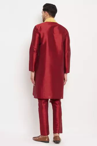  maroon silk blend kurta, pyjama & dupatta set