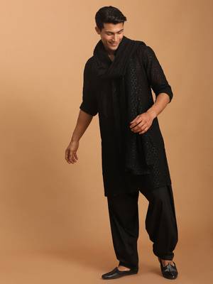  black georgette kurta, pyjama & dupatta set 2