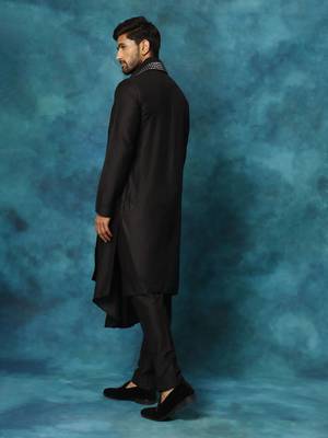 Black Viscose Blend Kurta, Pyjama & Dupatta Set 3