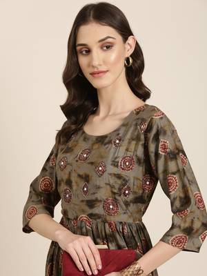 women's round neck geometric foil print olive anarkali kurta and trouser 1