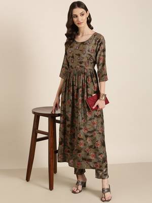 women's round neck geometric foil print olive anarkali kurta and trouser 5