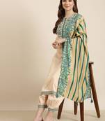 Showoff women's round neck solid peach straight kurta and patiala with dupatta