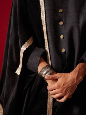 Men'S Black Silk Blend Kurta, Pyjama & Dupatta Set 4