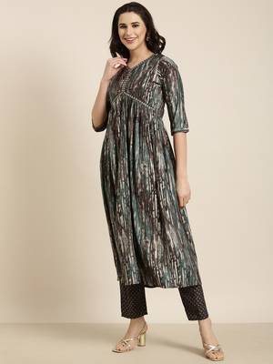 women's v-neck abstract foil print brown anarkali kurta and trouser 3