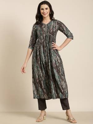 women's v-neck abstract foil print brown anarkali kurta and trouser 4