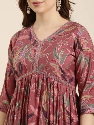 women's v-neck floral foil print pink anarkali kurta and trouser 5