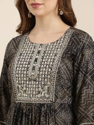 women's round neck bandhani zari black a-line kurta and trouser with dupatta 5