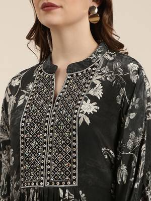 women's mandarin collar ethnic motifs screen print charcoal kaftan kurta and trouser 5