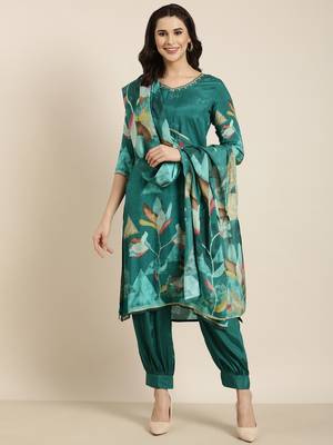 women's v-neck floral screen print teal straight kurta and patiala with dupatta 4