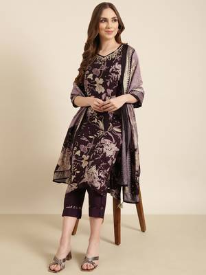 women's v-neck floral foil print purple straight kurta and trouser with dupatta 1