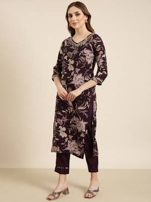 women's v-neck floral foil print purple straight kurta and trouser with dupatta 3