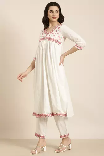 women's v-neck solid off white a-line kurta and trouser with dupatta