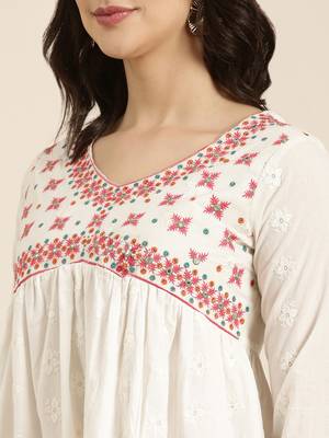 women's v-neck solid off white a-line kurta and trouser with dupatta 5