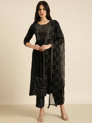 women's round neck printed foil print black a-line kurta and trouser with dupatta 2