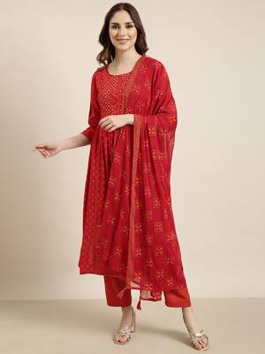 women's round neck geometric foil print red a-line kurta and trouser with dupatta 2