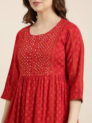 women's round neck geometric foil print red a-line kurta and trouser with dupatta 5