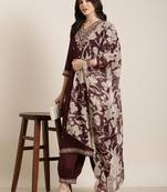 women's v-neck solid maroon straight kurta and patiala with dupatta