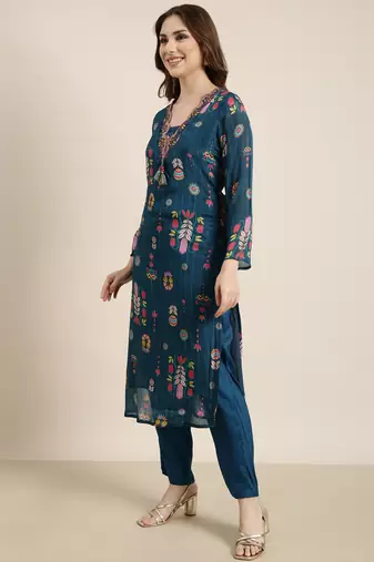 Showoff women's v-neck floral blue straight kurta and trouser with dupatta