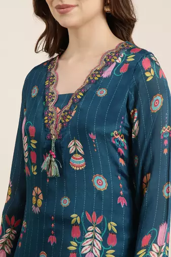 Showoff women's v-neck floral blue straight kurta and trouser with dupatta
