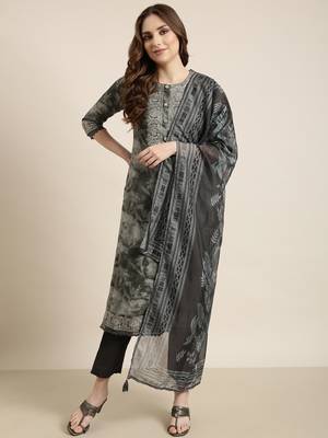 women's round neck floral grey straight kurta and trouser with dupatta 4