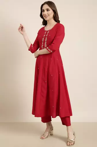 women's round neck solid zari red anarkali kurta and trouser with dupatta