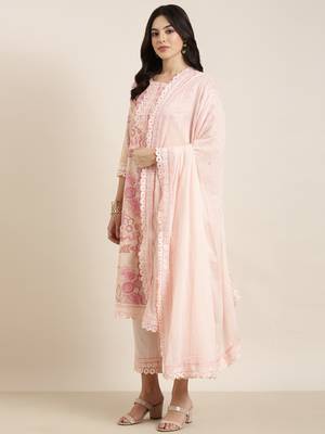 Showoff women's round neck floral peach straight kurta and trouser with dupatta 4