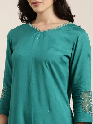 women's v-neck floral zari green straight kurti and trouser 5