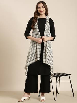 women's round neck solid black straight kurta and palazzos 1
