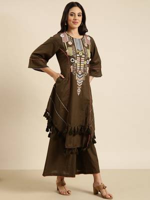 women's round neck solid olive a-line kurta and palazzos 3
