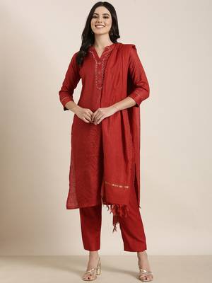 women's mandarin collar striped red straight kurta and trouser with dupatta 2
