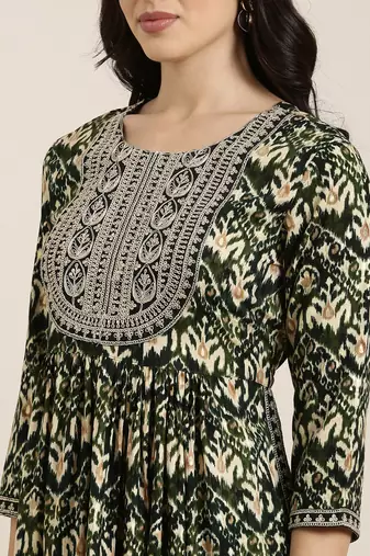 women's round neck ethnic motifs foil print green a-line kurta and trouser with dupatta