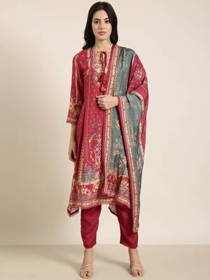 women's round neck floral pink straight kurta and trouser with dupatta 2